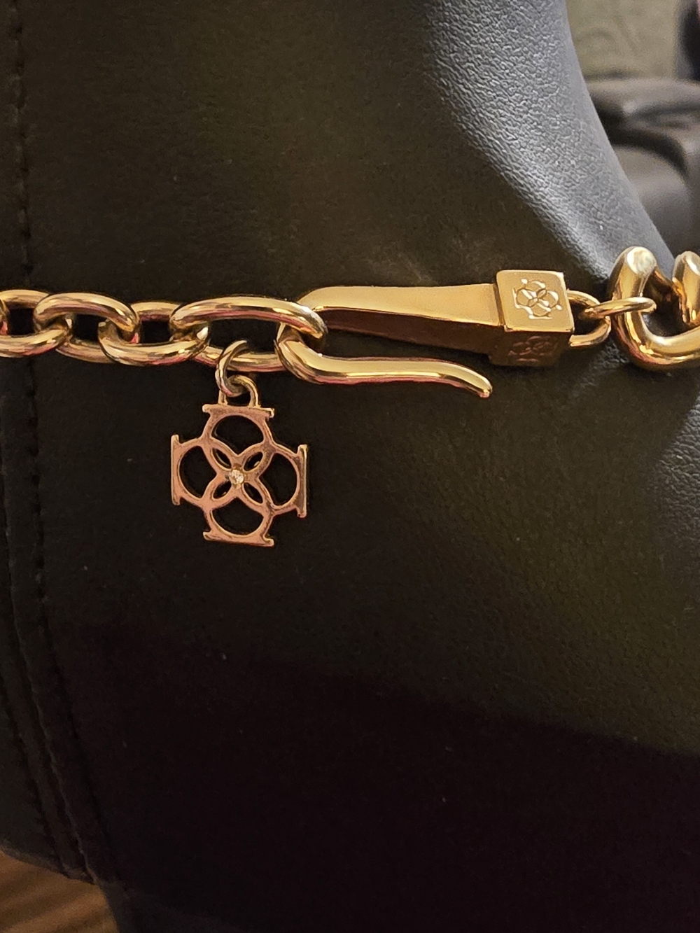 Ann Taylor chunky gold-tone - Picture 3 of 7